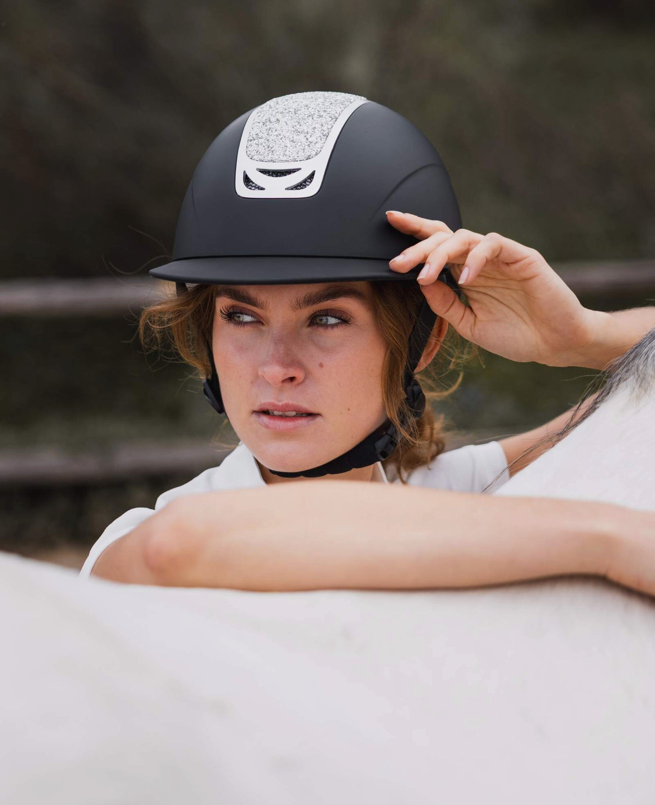 Casque Arix II avec ornement en cristal